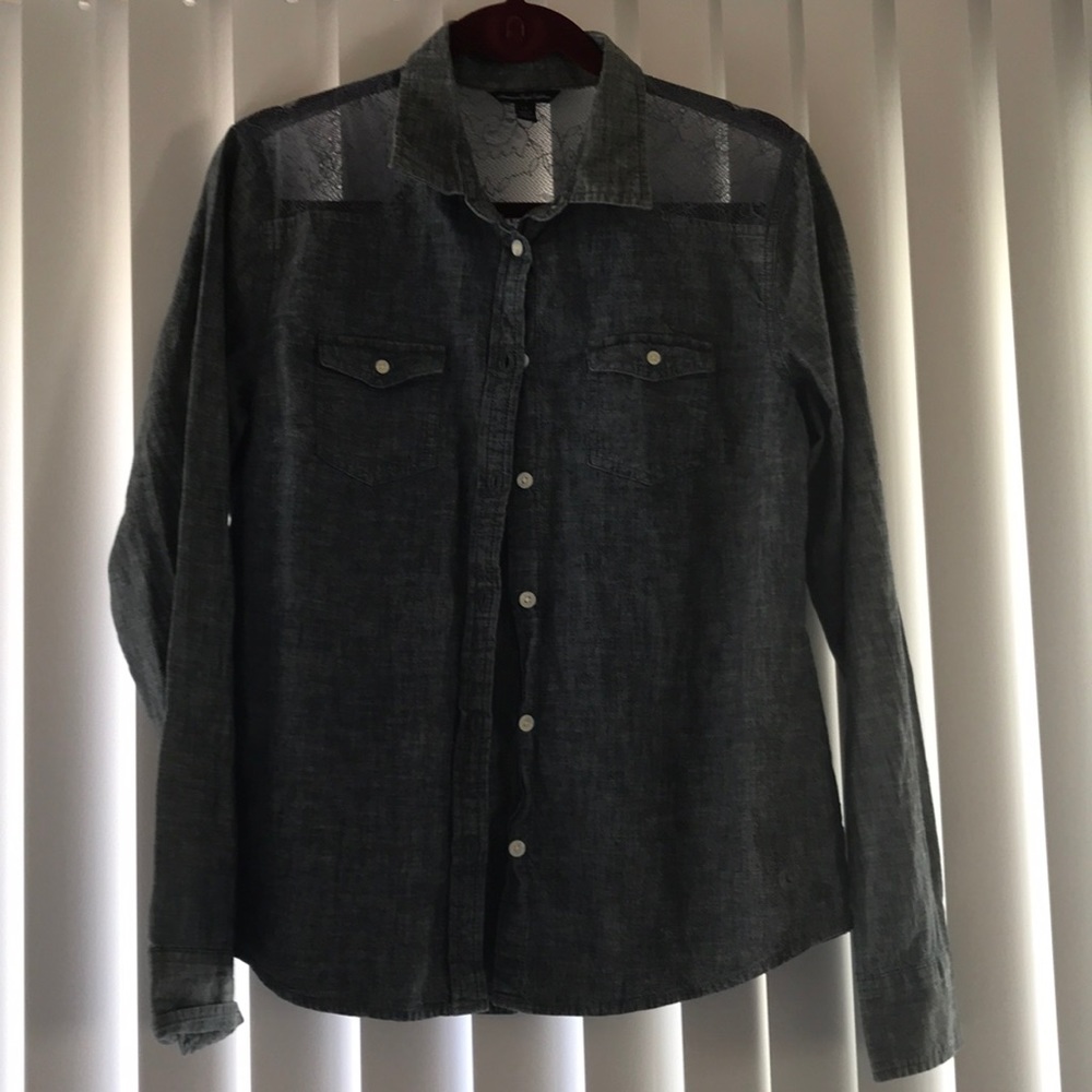Button up - Picture 2 of 5